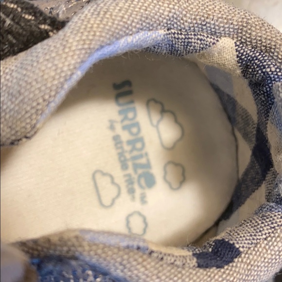 Surprize stride rite shoes Size 6-12 months - Picture 4 of 4